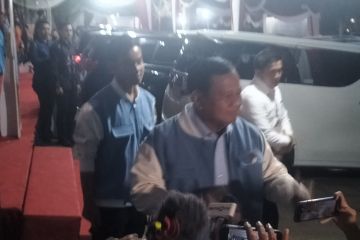 Prabowo pamerkan kuda-kuda silat sebelum berangkat ke arena debat 