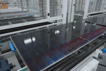 Panel Surya "Double Glass" Tipe-N Buatan Shanghai Electric Raih Sertifikat TÜV Süd
