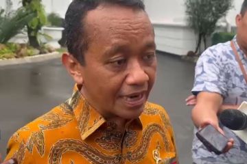 Presiden bahas proyek investasi di Papua bersama Bahlil Lahadalia