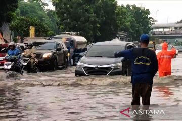 Pemkot Jaktim diminta terbuka soal penyebab banjir di Condet