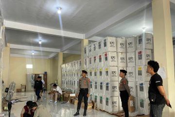 Polres Majene intensifkan patroli pengawasan logistik pemilu