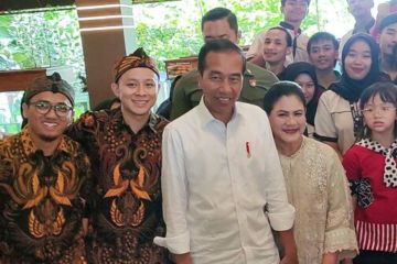 Orderfaz menyambut Presiden Jokowi saat kunjungan kerja di Kabupaten Bandung