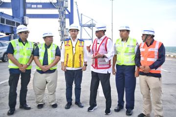 Sambut tol baru, Menhub tingkatkan kinerja Pelabuhan Kuala Tanjung