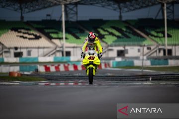 Diggia sebut adaptasi di VR46 lancar, Bezzecchi ungkap masih kesulitan