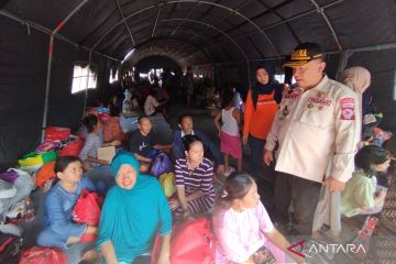 Korban banjir di Demak yang mengungsi di Kudus capai 1.292 jiwa