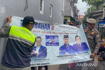 Satpol PP Jakarta Pusat berhasil kumpulkan 55.000 APK sejak Sabtu