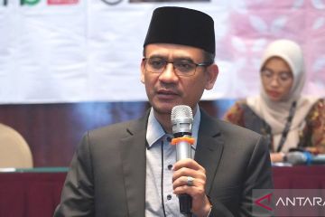 Akademisi: Rayakan demokrasi dengan cara damai