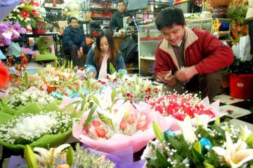 Penyampaian selamat Tahun Baru Imlek di China dari masa ke masa