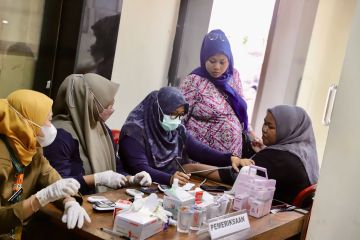Persiapan pemilu, 250 KPPS Kelurahan Kebon Kelapa periksa kesehatan