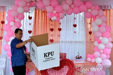 Meningkatkan partisipasi pemilih dengan TPS bertema Hari Kasih Sayang