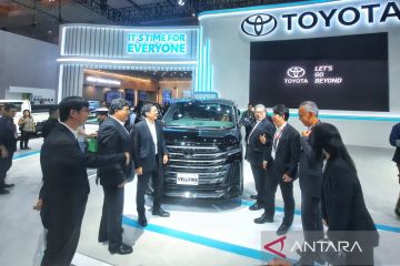 Toyota bawa All New Vellfire Hybrid ke panggung IIMS 2024