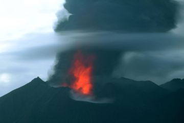Gunung api di Sakurajima, Jepang meletus, tinggi semburan 5.000m