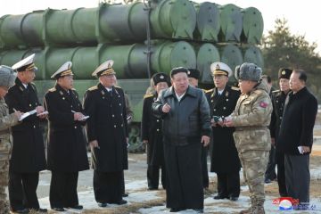 Kim Jong-un banggakan peluncuran tank tempur baru Korut