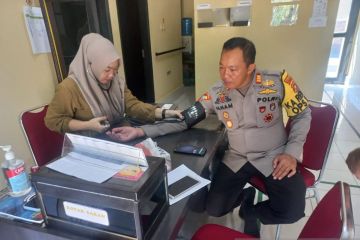 Polda Sultra cek kesehatan personel usai laksanakan pengamanan TPS