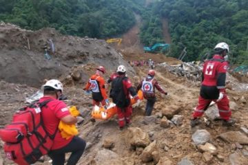 Korban tewas akibat tanah longsor di Davao Oro Filipina capai 90 orang
