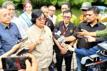 Menteri LHK apresiasi PWI Kepri tanam 50 ribu batang mangrove