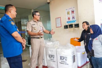 Wali Kota Jakpus pantau rekapitulasi Pemilu 2024 di Kecamatan Gambir