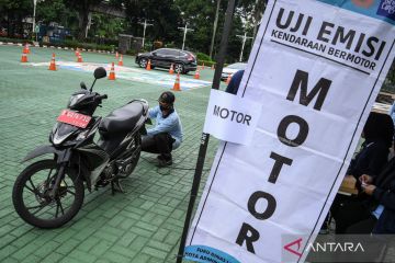 Uji emisi kendaraan bermotor di Jakarta