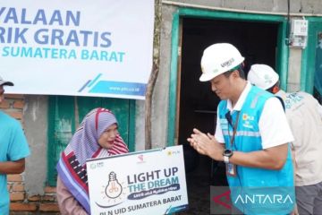 PLN UID Sumbar berikan listrik gratis bagi 296 warga sepanjang Januari