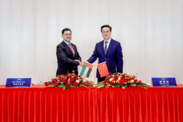 Abu Dhabi dan Shenzhen menandatangani Perjanjian Kota Kembar yang inovatif untuk meningkatkan hubungan bilateral UEA-China