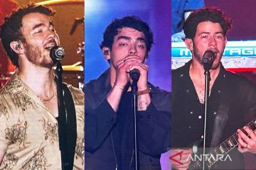 Sihir penuh nostalgia dari Jonas Brothers untuk Jonatics Indonesia