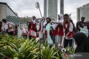 Hari Peduli Sampah Nasional diisi dengan kegiatan bersih-bersih di Jakarta