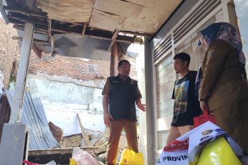 Pemprov Lampung salurkan bantuan ke warga terdampak banjir