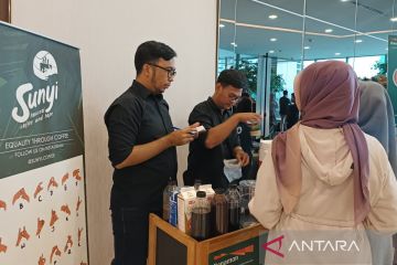 Puluhan tunarungu dilatih sebagai barista