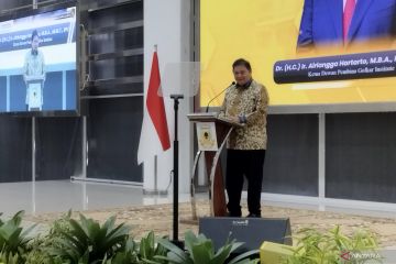 Golkar luncurkan buku "Jalan Tengah Golongan Karya"
