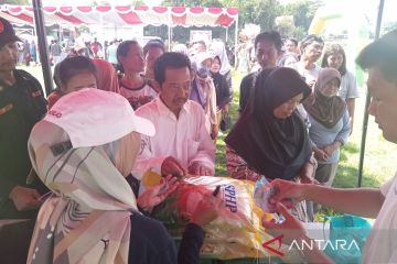 Pemkab Cirebon distribusikan 20 ton beras murah ke desa rawan pangan