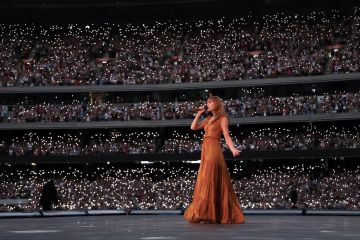 Taylor Swift terkesima oleh jutaan penonton di Australia