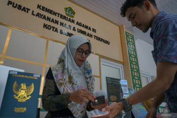 FOTO - Perekaman biometrik visa jemaah haji 2024