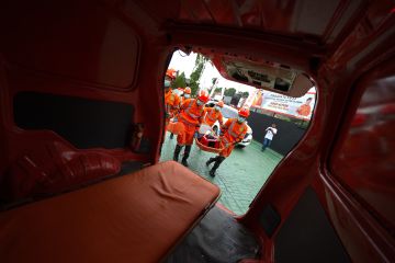 Simulasi HUT Basarnas di Kendari