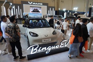 Wuling ikut serta dalam kegiatan pameran BCA Expoversary 2024