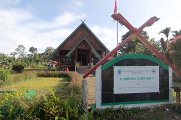 Sarereiket, puskesmas di pedalaman Mentawai berbentuk Uma