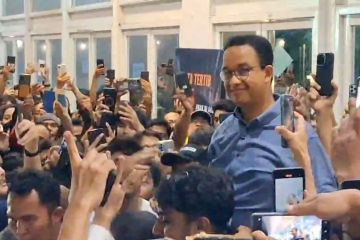 Anies Baswedan disambut meriah di Surabaya, mayoritas oleh Gen Z