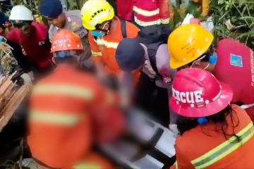 Helikopter hilang kontak ditemukan di hutan Halmahera, 3 orang tewas