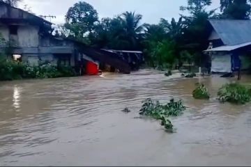 Hujan intensitas tinggi picu banjir dan longsor di Mentawai