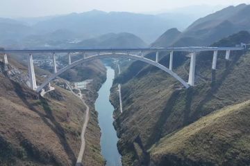 Jelang Imlek, inspeksi Jembatan Sungai Beipen China diintensifkan