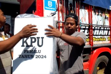 KPU Jember distribusikan kotak dan surat suara ke seluruh kecamatan