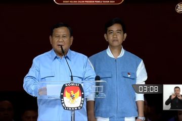 Prabowo tutup debat dengan minta maaf ke paslon 01 dan 03