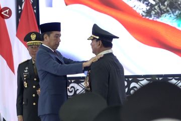 Jokowi ungkap alasan Prabowo terima gelar Jenderal TNI Kehormatan