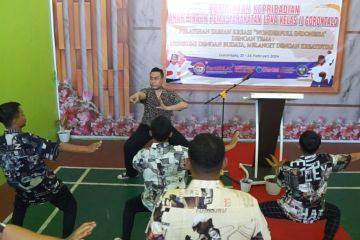Ketika anak binaan LPKA Gorontalo berlatih seni tari