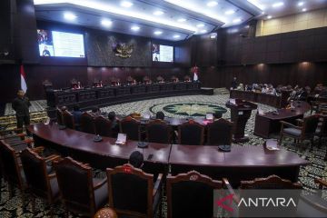 Peneliti: Putusan ambang batas parlemen perlu didorong di DPR