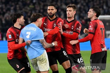 Lazio geram dapat tiga kartu merah saat ditekuk AC Milan 0-1