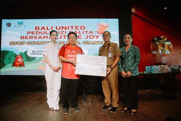 Bali United salurkan bantuan makanan tekan stunting di Gianyar