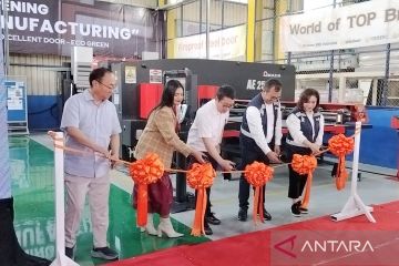 Elpisdoor meresmikan tempat produksi pintu baja tahan api