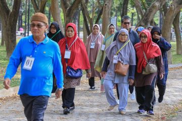 Dinkes lakukan tes kebugaran 300 jamaah calon haji lansia Banda Aceh