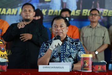 Polda Jatim bekuk tersangka penimbunan BBM di Ngawi dan Sampang