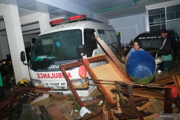 Delapan kecamatan di Kendari diterjang banjir bandang